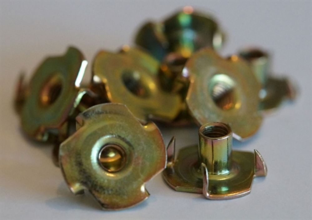 Picture of 10 x M5 Blind Nuts
