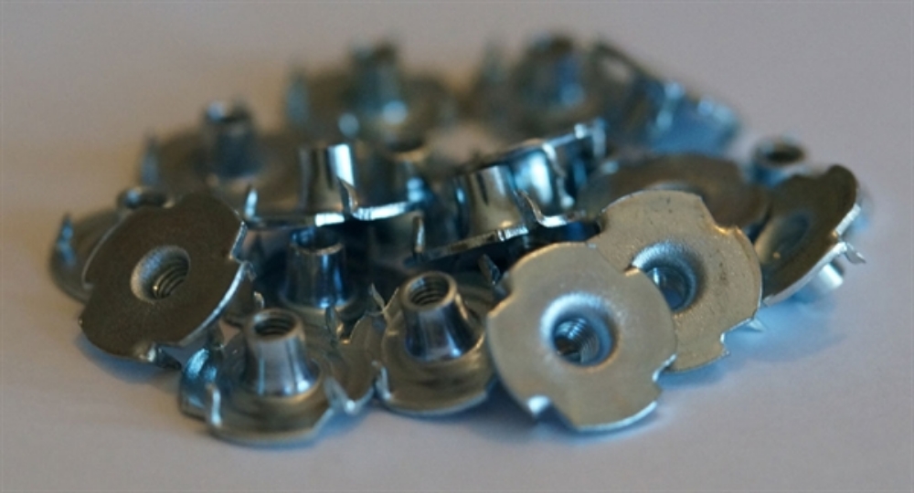 Picture of 10 x M3 Blind Nuts