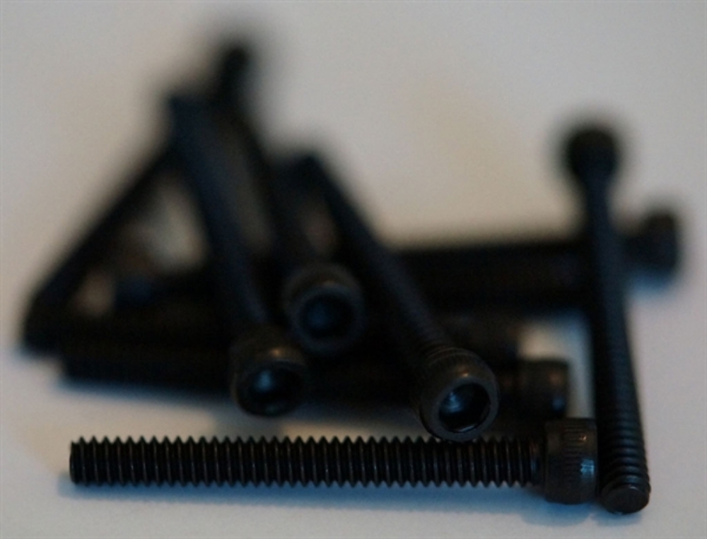 Picture of 10 x 4-40 1 Inch Socket Head Threads