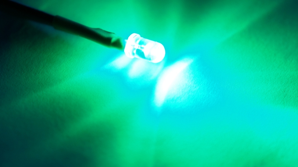 Picture of 6mm Green 5v-12v LED